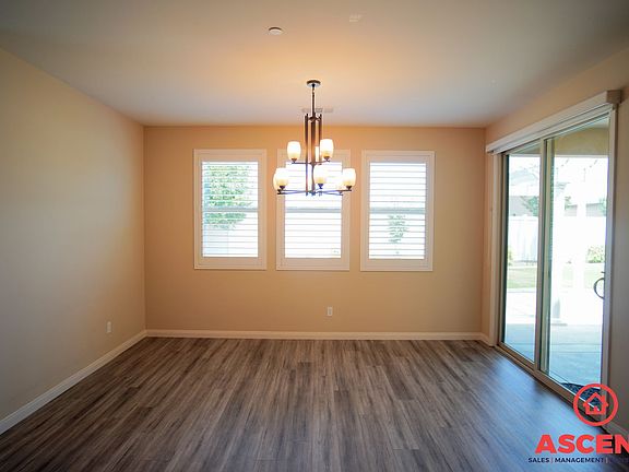 4th image of 12728 Medallion Dr
