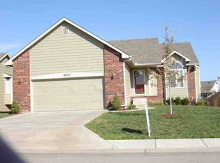 2230 N Walnut Creek Ct, Derby, KS 67037