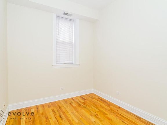 5th image of 1201 W Pratt Blvd #420EB