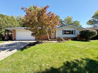 511 Harvest Ln, Bowling Green, OH 43402