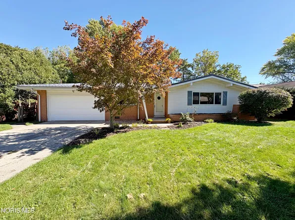 511 Harvest Ln, Bowling Green, OH 43402