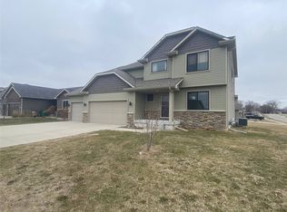 501 Sycamore Dr NW, Bondurant, IA 50035