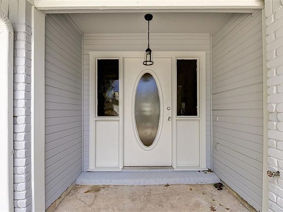 3rd image of 12719 Ashford Meadow Dr