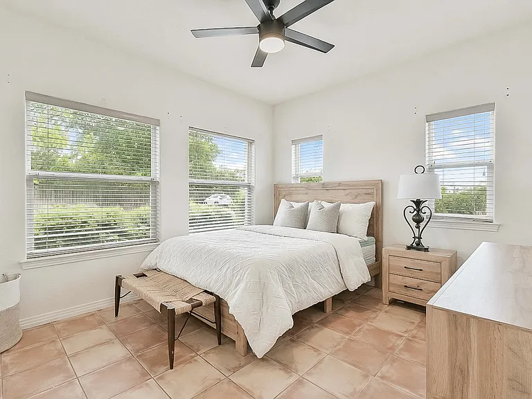 109 Vista Oaks Dr — Photo 10