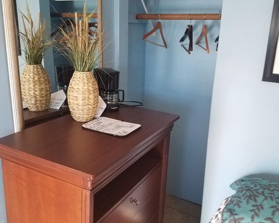 1st image of 43 W Grand Ave #12