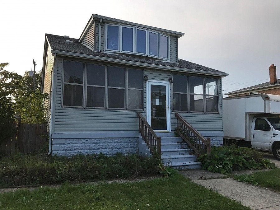 1st image of 1234 5th St