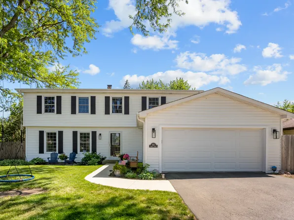 621 Nordic Ct, Libertyville, IL 60048