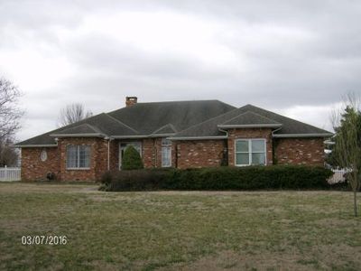 2008 Beau Dr, Carthage, MO, 64836