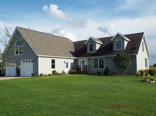 13315 Territorial Rd, Stockbridge, MI 49285