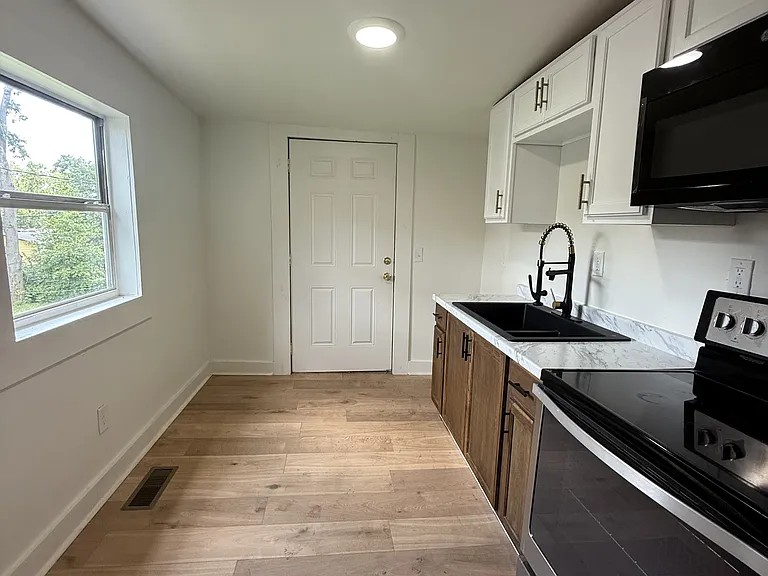 310 Gamma St S — Photo 5