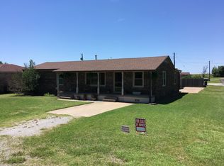 102 W Huber Dr, Cyril, OK 73029
