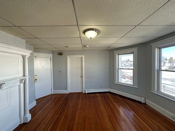 3rd image of 80 Park Ave APT 5
