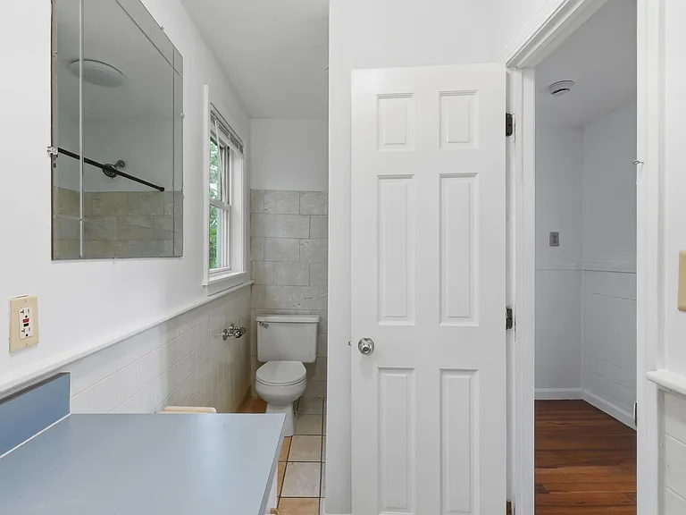 457 N Franklin St — Photo 22
