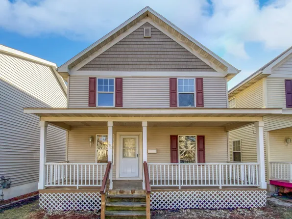 292 Burgess St, Saint Paul, MN 55117