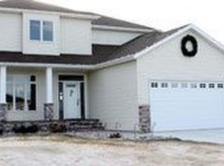 4224 47th Ave S, Fargo, ND 58104