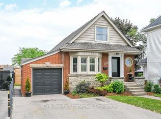 1709 King St E, Hamilton, ON L8K 1V4