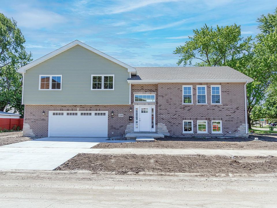 1st image of 5549 W 94th St