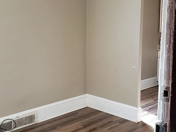 5th image of 1222 W 26th St #3