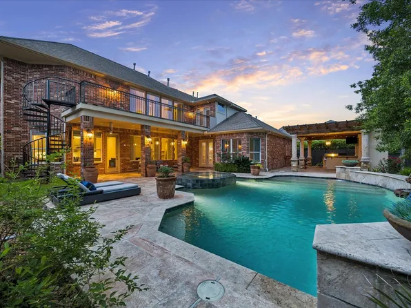 5930 Santa Fe Springs Dr, Houston, TX 77041