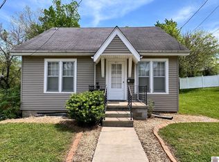 411 S 6th St, Murray, KY 42071