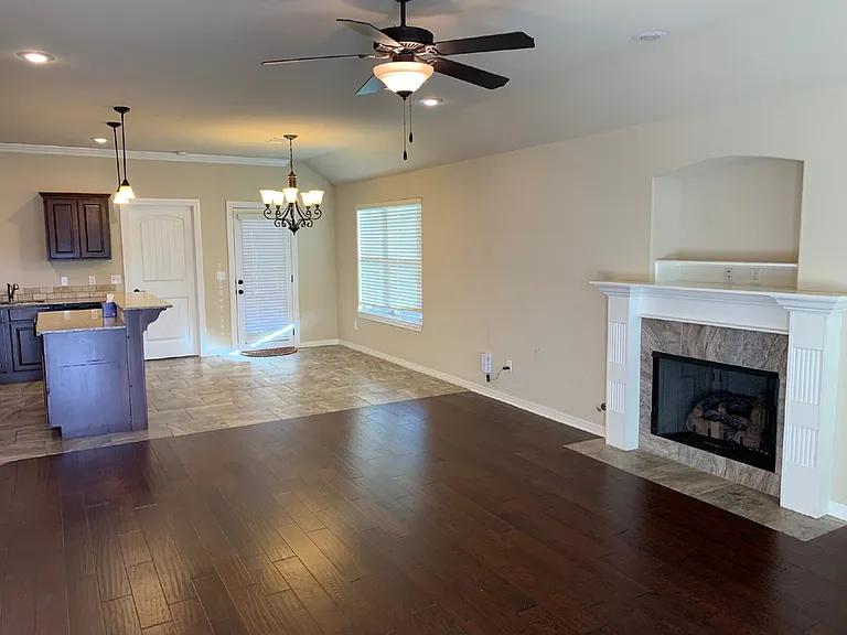 3072 N Autumn Rose Ave — Photo 2