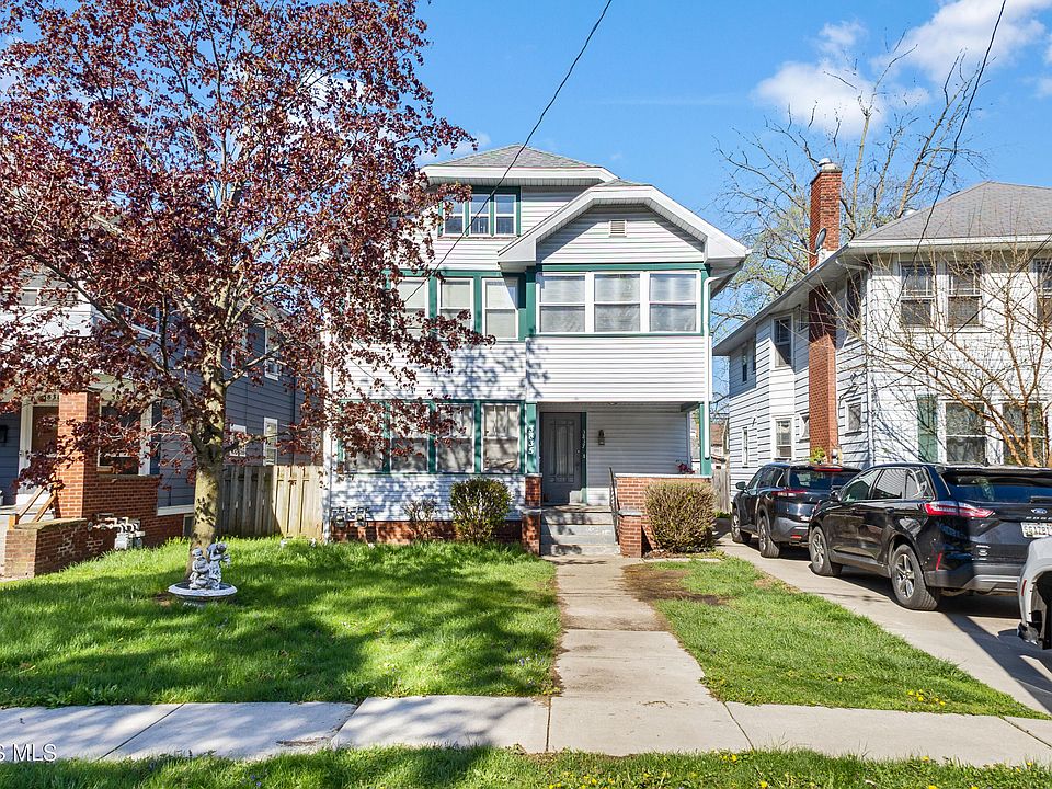2nd image of 3837 Hazelhurst Ave