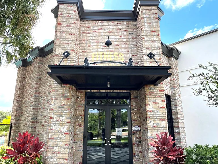 1689 Sanibel Dr — Photo 18