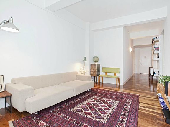 2nd image of 88 Greenwich St APT 907