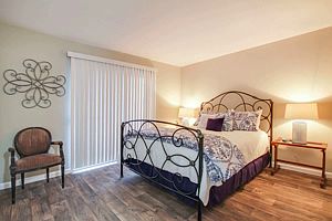 5th image of 1232 Cavender Dr Unit 213E