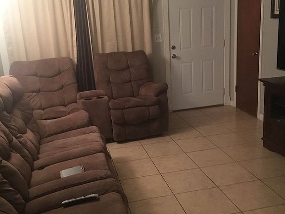 4th image of 1216 SW 64th St