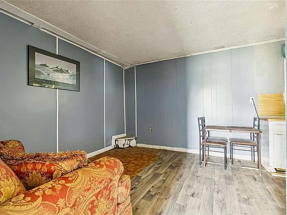 2nd image of 37301 Anderson Rd
