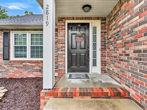 3rd image of 2819 Fenton Ct