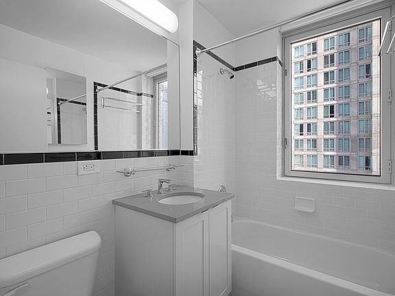 5th image of 420 W 42nd St APT 35B
