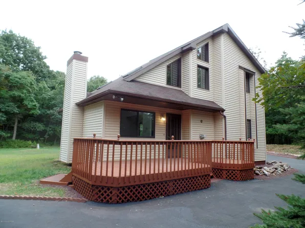116 Yellow Birch Ln, Long Pond, PA 18334