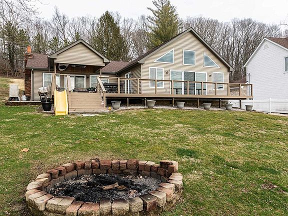 4th image of 6305 N Shore Dr