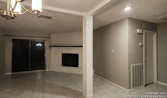 3401 Cliffside Dr — Photo 11