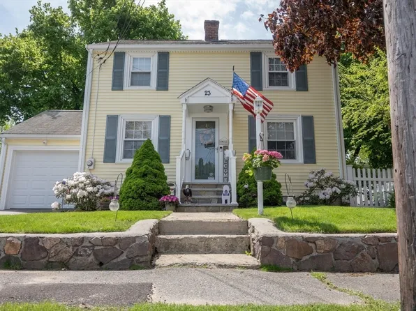 23 Quannapowitt Ave, Wakefield, MA 01880