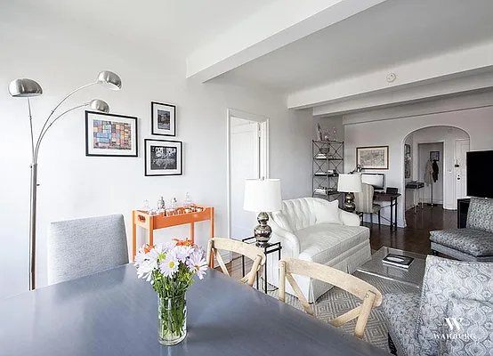 Rented by Warburg | media 31