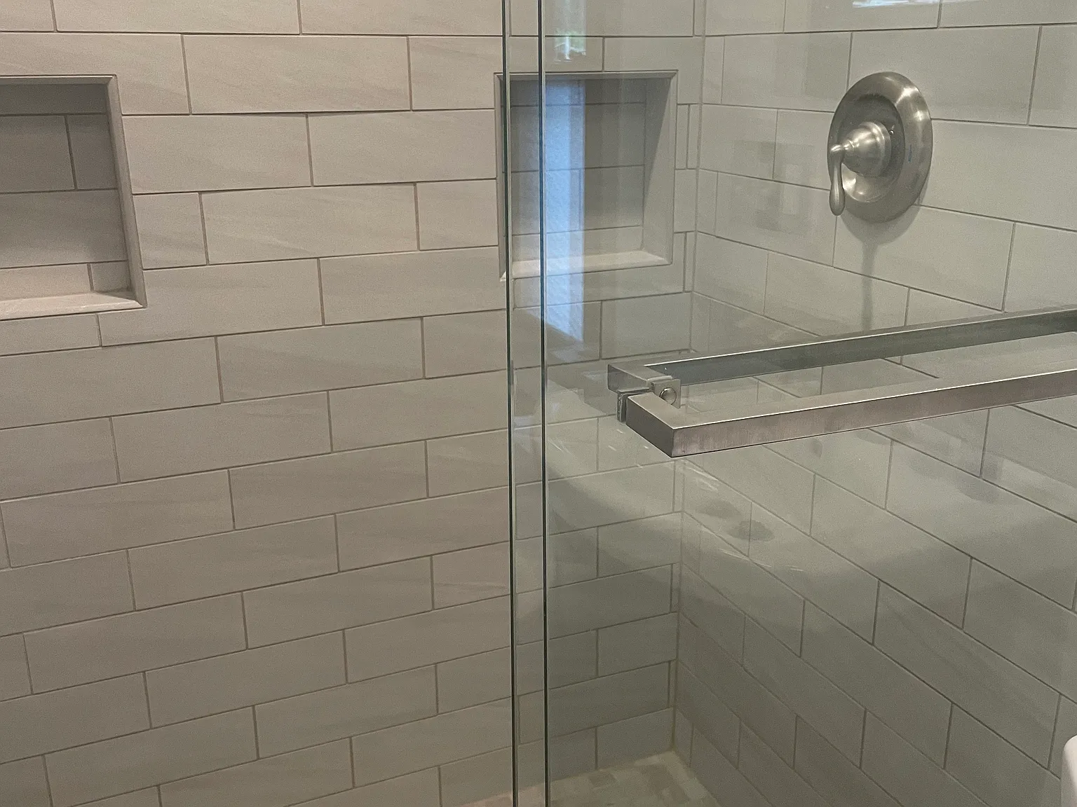 623 W Chestnut St — Photo 4