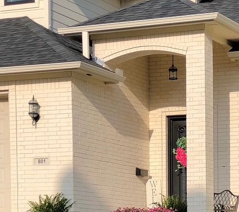2nd image of 801 Ridgecrest St