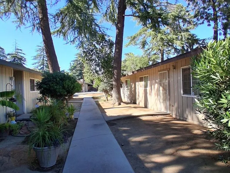 57-83 W. San Jose — Photo 4