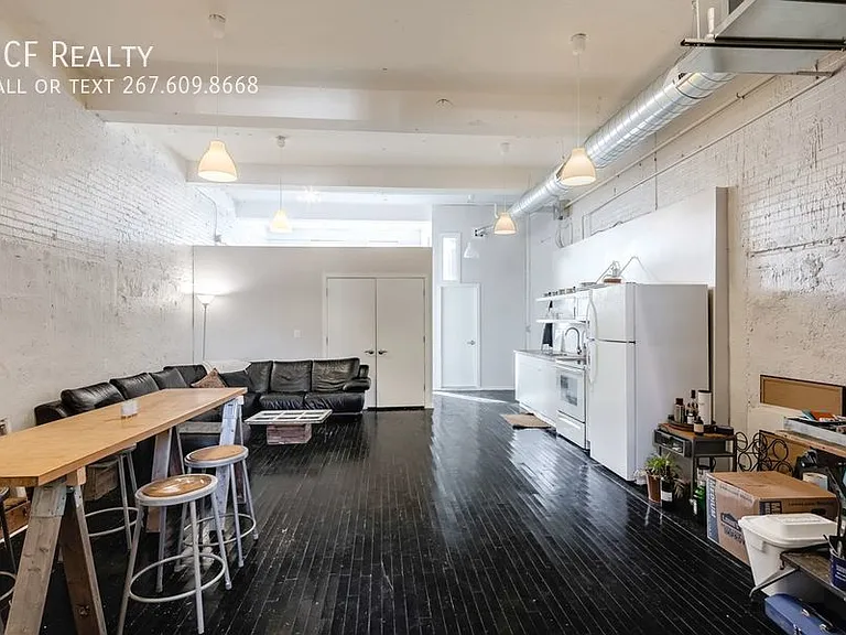 1804-08 E Hazzard St #1B — Photo 4