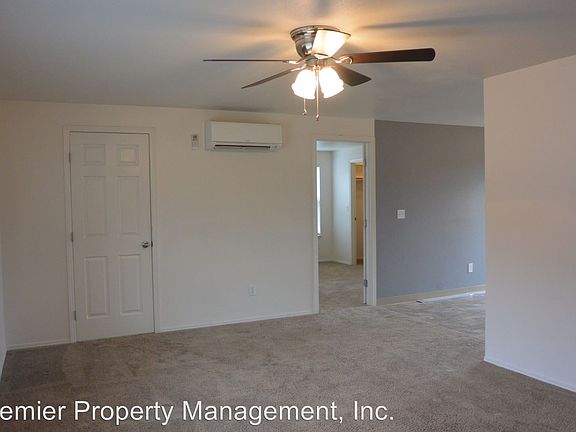 3rd image of 305 E Farrer St