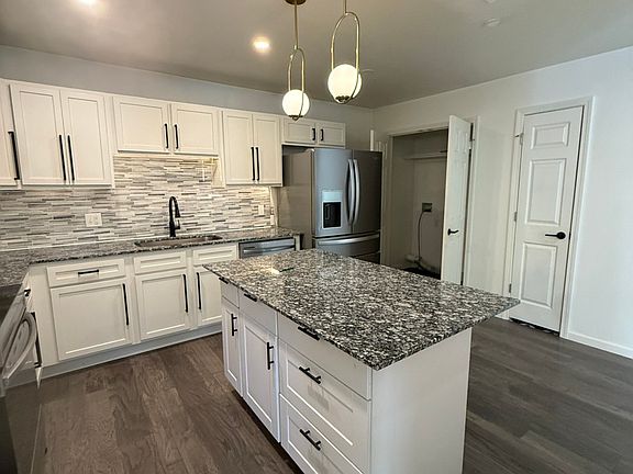 3rd image of 4200 NW 15th St