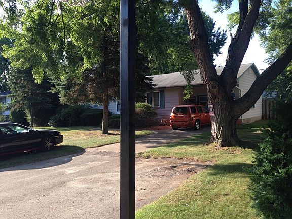 3rd image of 1882 S Sierra Way