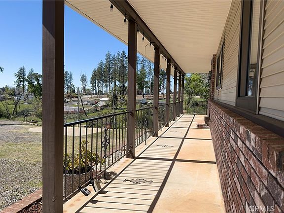3rd image of 5586 Travis Rd
