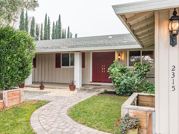 3rd image of 2315 Glenkirk Dr