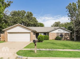 4303 Gentle Springs Dr, Arlington, TX 76001