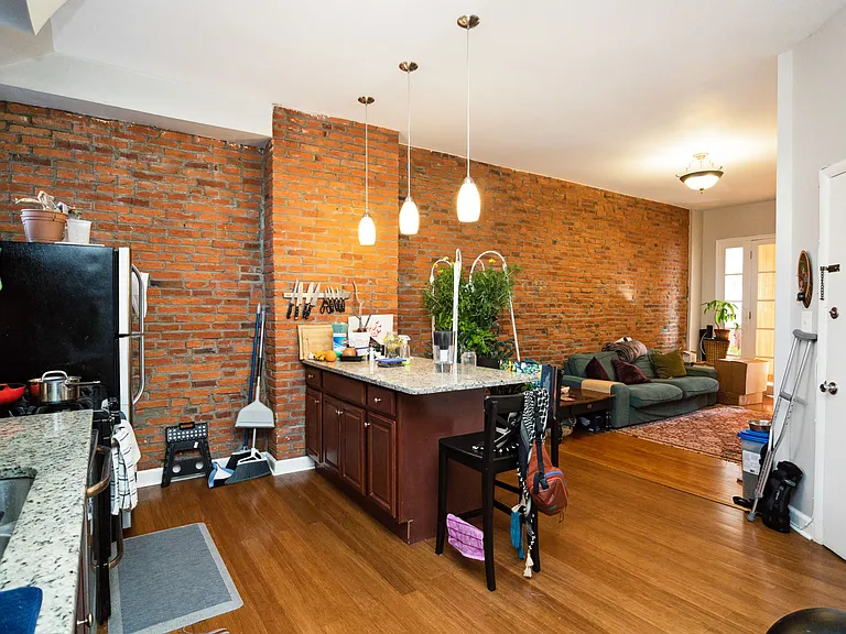 1809 Bolton St #2 — Photo 5
