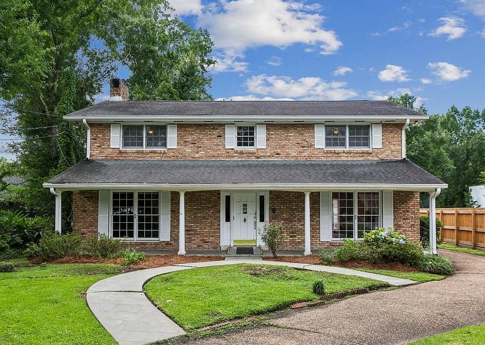 1st image of 307 Midway Dr
